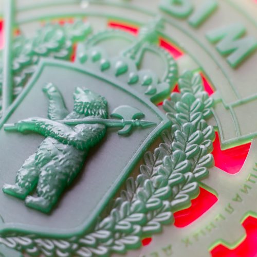фрезеровка значка
